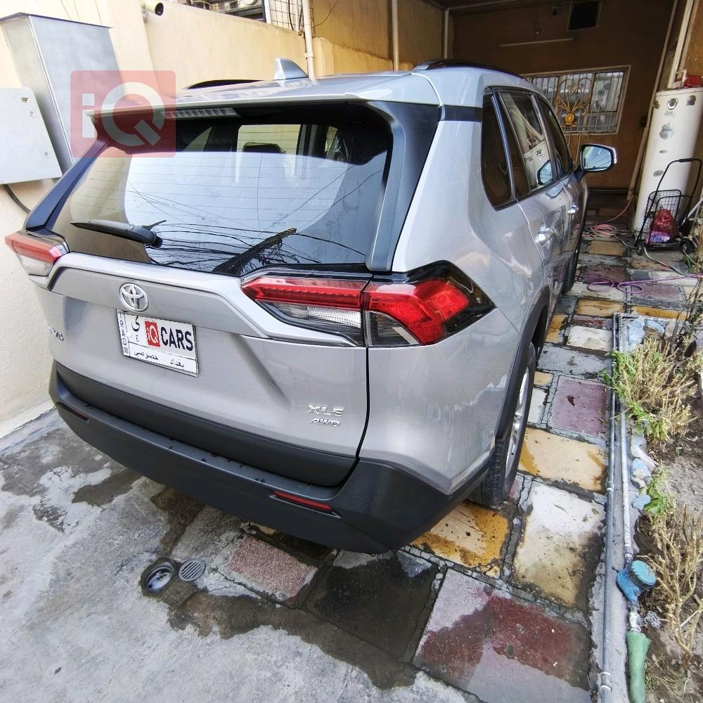 تويوتا راف 4